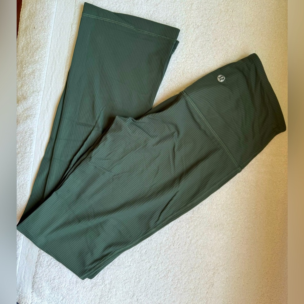 Lululemon Align Ribbed Mini Flare Pant *Extra Short | Size 4